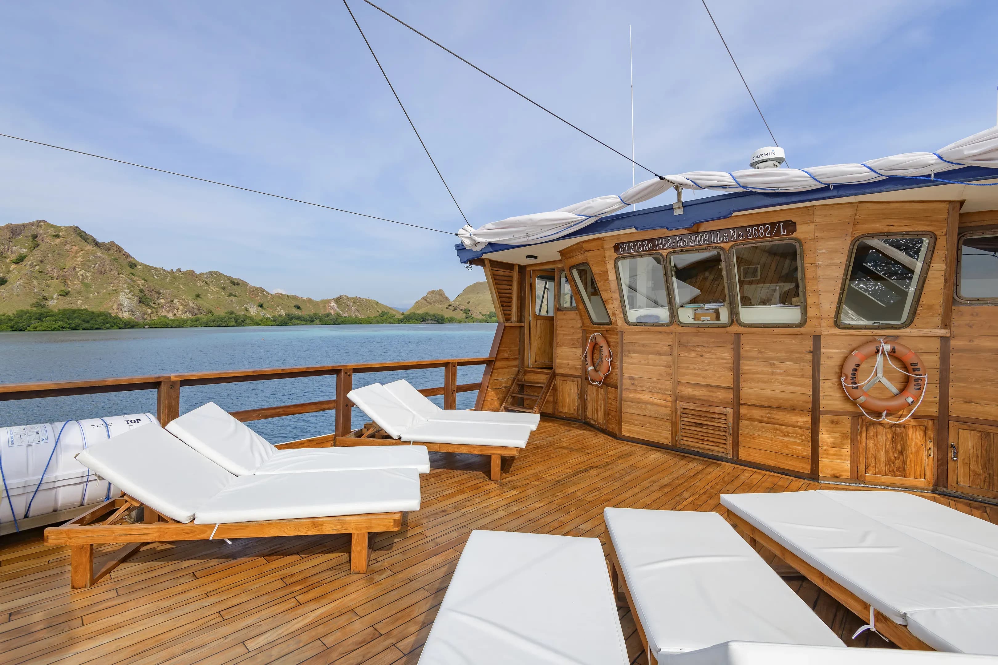 Komodo Sea Dragon Sun Deck