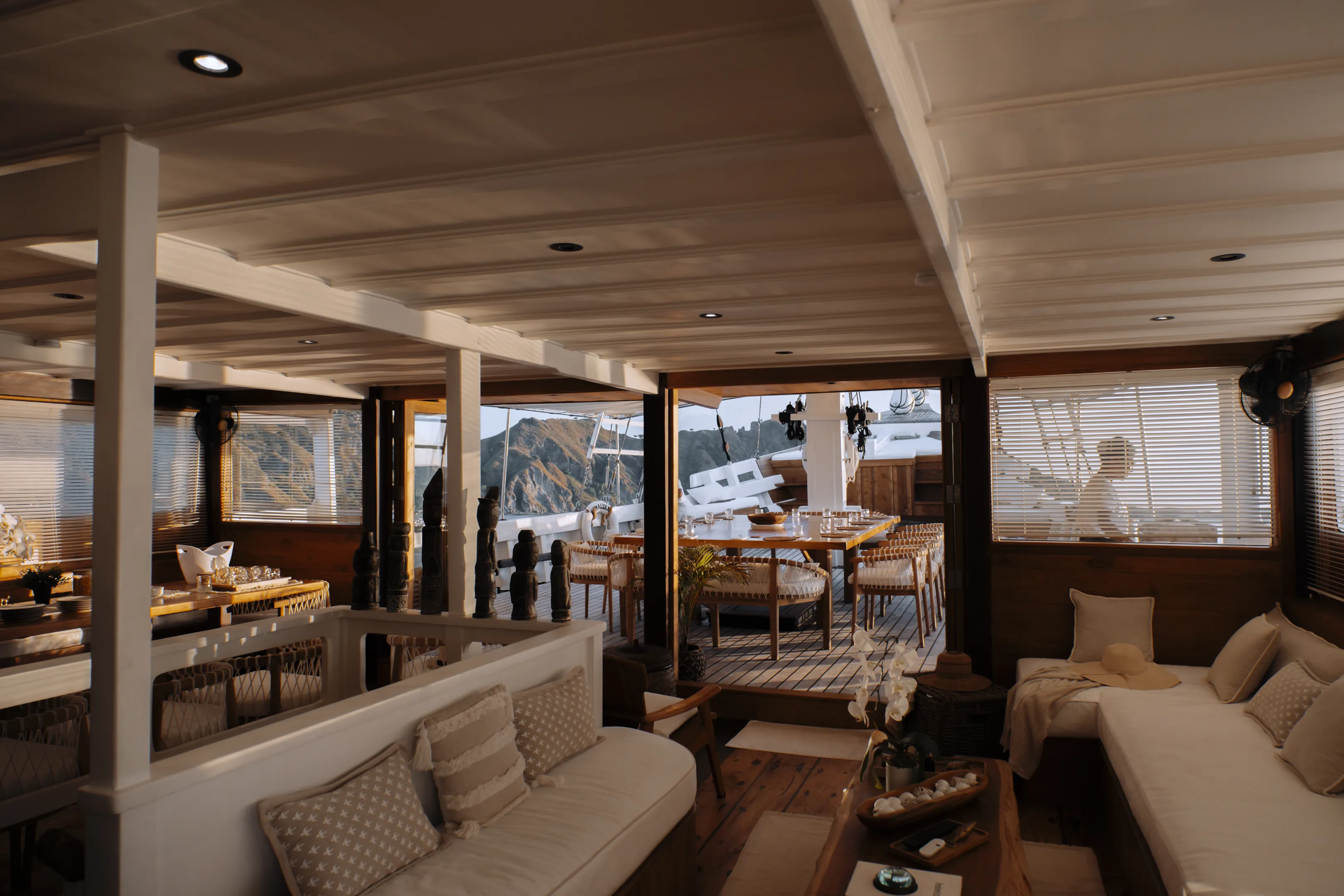 Aliikai Voyages Lounge