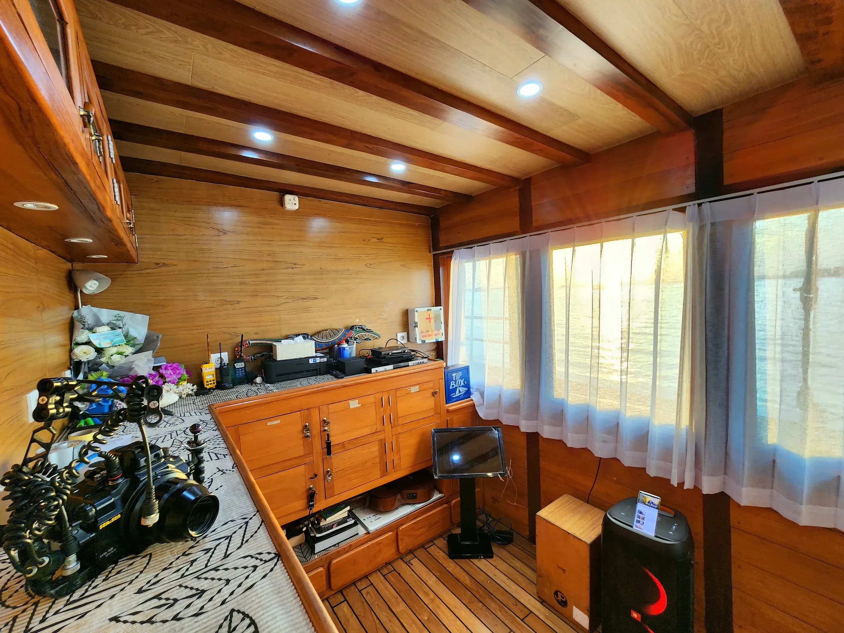 Dancing Wind Camera Room