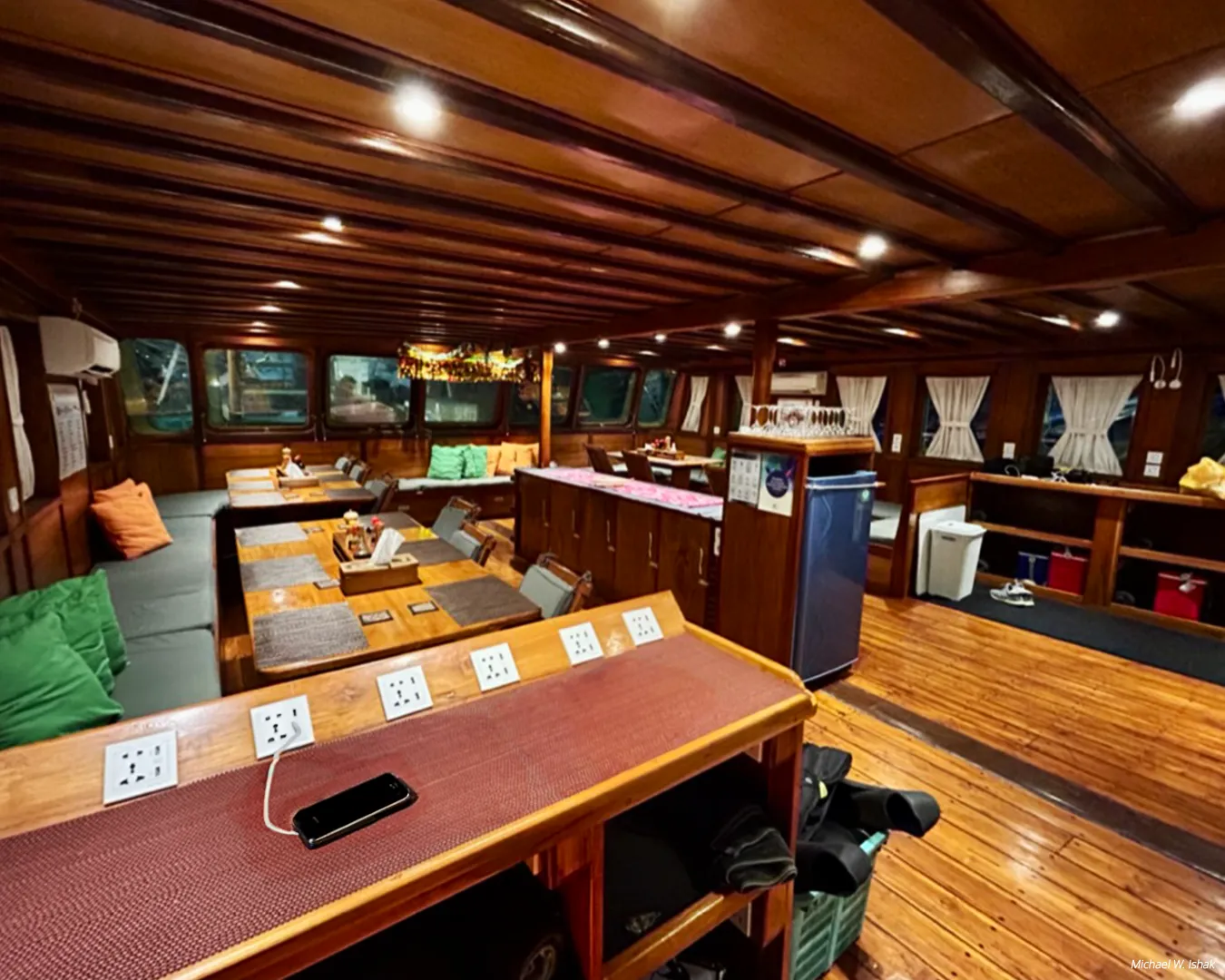 Aurora Dining Area