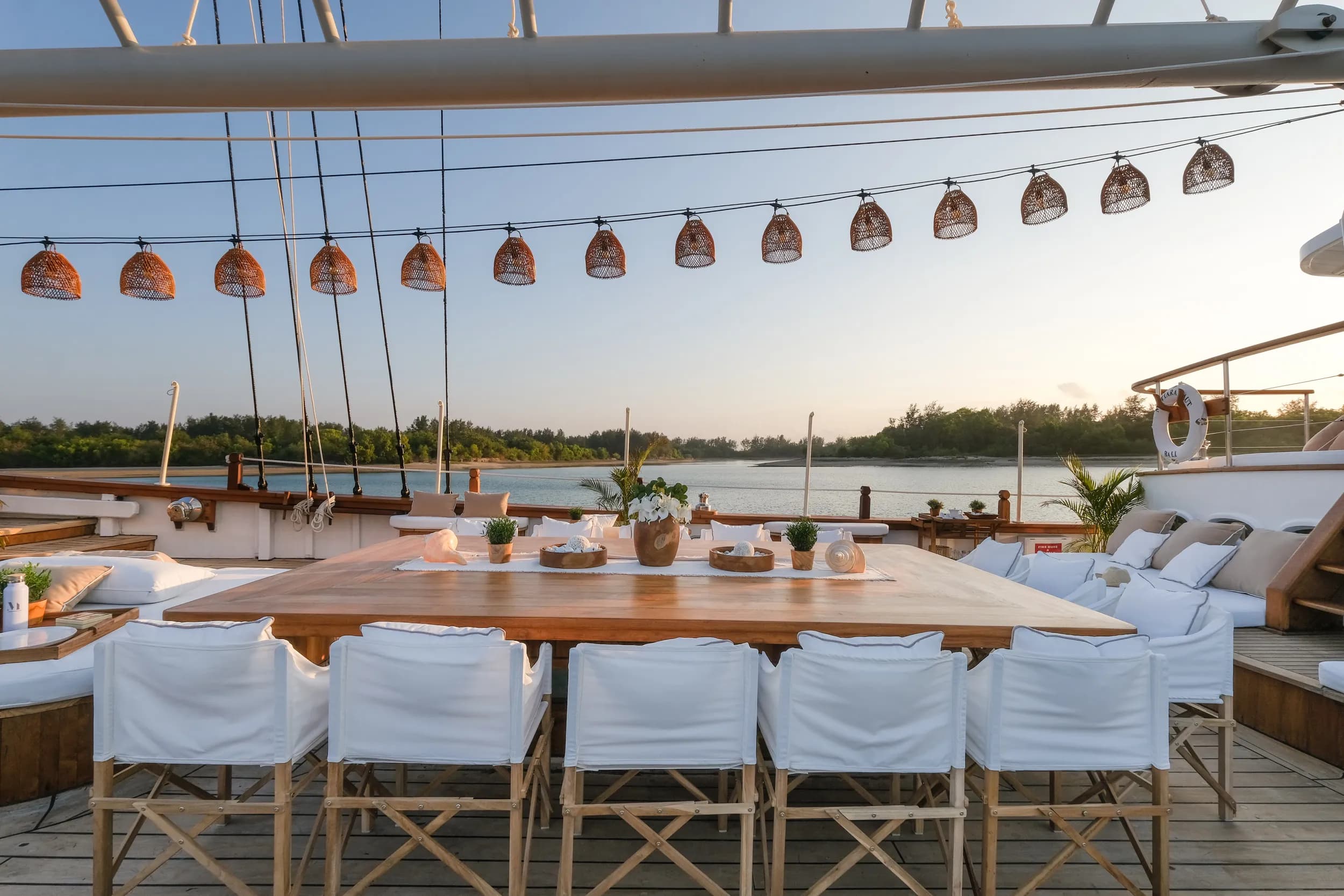 Mutiara Laut Outdoor Dining