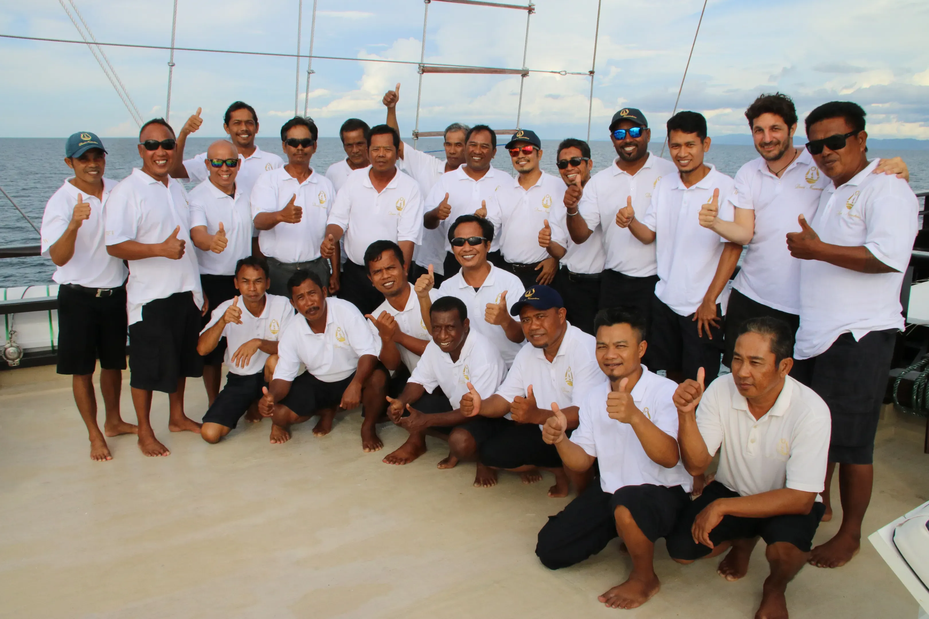 Dewi Nusantara Crew