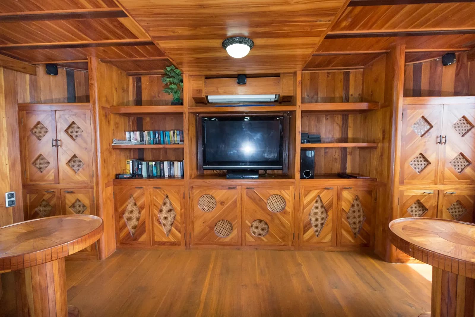 La Galigo Lounge