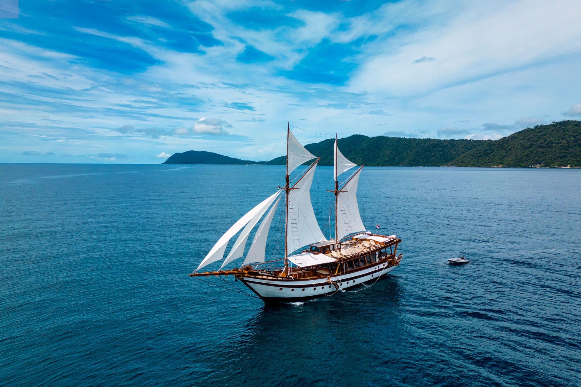Majik Liveaboard