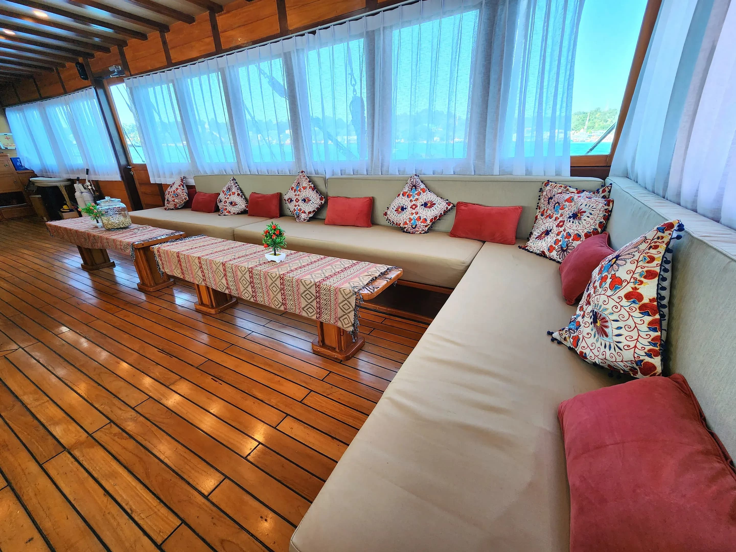 Dancing Wind Lounge