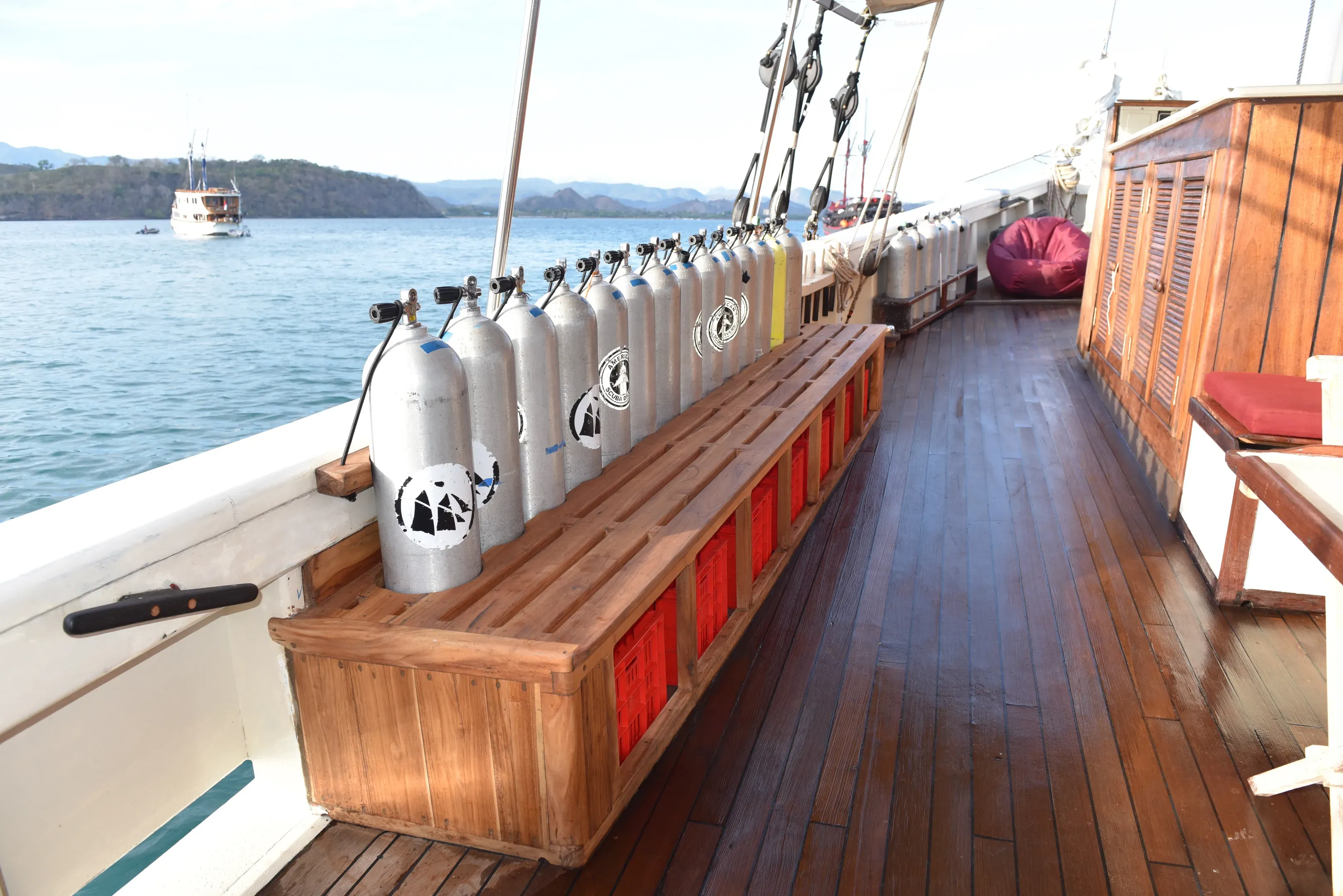 Raja Laut Dive Deck