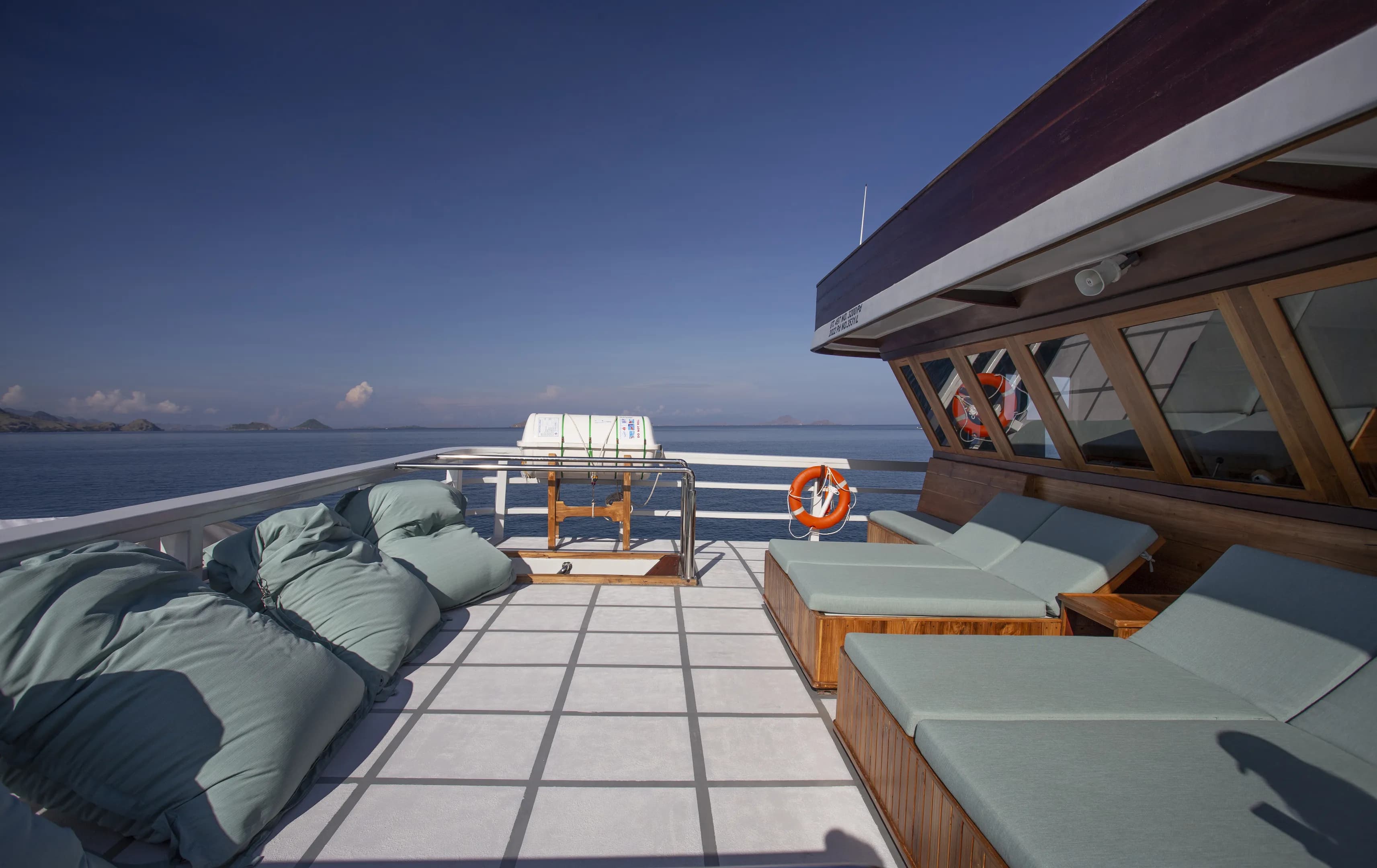 Harmoni Front Sun Deck